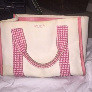 Vintage Kate Spade white 👛 with pink strap